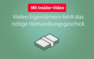 Zeichnung: Geldbündel auf grünes Hintergrund